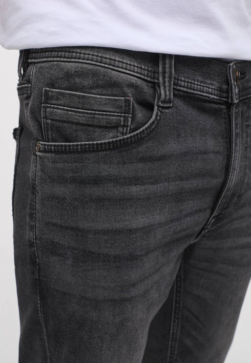 Mustang Men's Oregon Low Rise Relaxed Leg Slim Knit Jeans 1013713